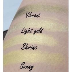 makijaż mineralny swatch sunny rhea